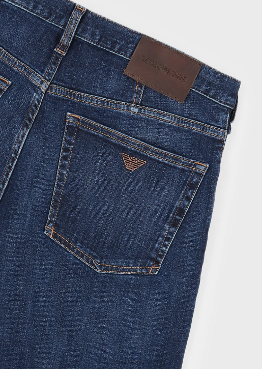 Men 086V1211 J21 Washed, Regular-Fit, Twill Comfort-Denim Jeans Armani Denim