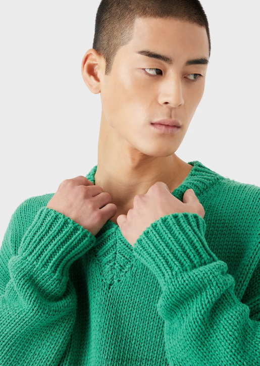 Men 086V1259 Sustainable Collection Oversized V-Neck Recycled Cotton-Blend Jumper With A Patch Armani Green