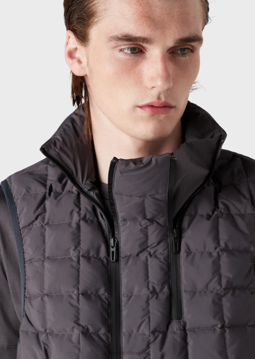 Men 086V1309 Travel Essentials Water-Repellent Quilted Recycled Nylon Full-Zip Sleeveless Puffer Jacket Armani Dark Gray