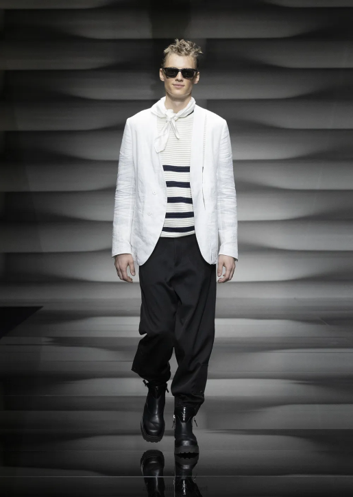 Men 086V1498 Trousers With Elasticated Ankle Cuffs In Ultra-Light Virgin Wool Armani Black