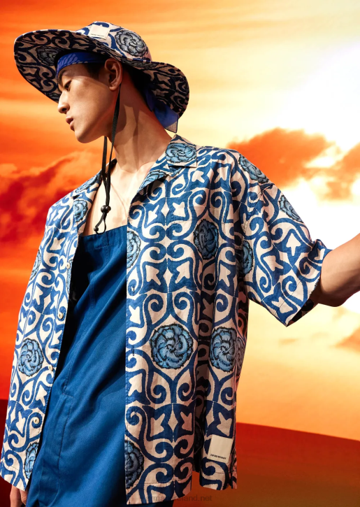 Men 086V1076 Sustainable Collection Organic-Muslin Short-Sleeved Shirt With All-Over Print Armani Pattern
