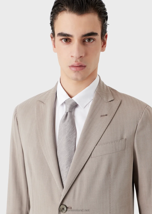 Men 086V1465 Modern-Fit Single-Breasted Suit In An Ultra-Light Virgin-Wool Blend Solaro Fabric Armani Beige