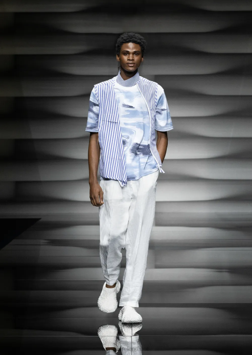 Men 086V1697 Cotton Interlock T-Shirt With Merman Watercolour Print And Embroidered Logo Armani Pattern