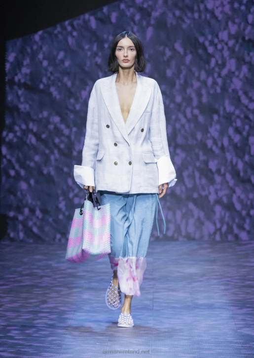 Women 086V2740 Oversized, Double-Breasted Blazer In A Prince Of Wales Check Linen And Hemp Blend Armani Azure