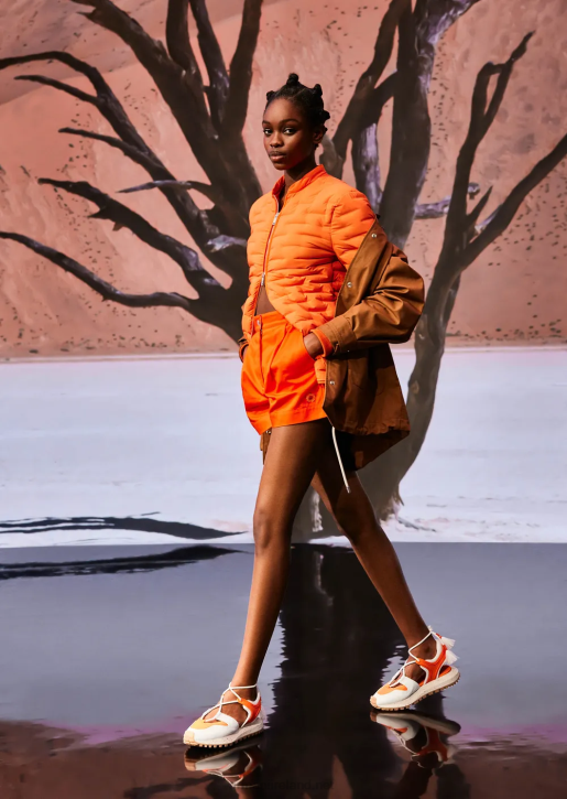 Women 086V298 Sustainable Collection Organic Twill Shorts With Darts Armani Orange
