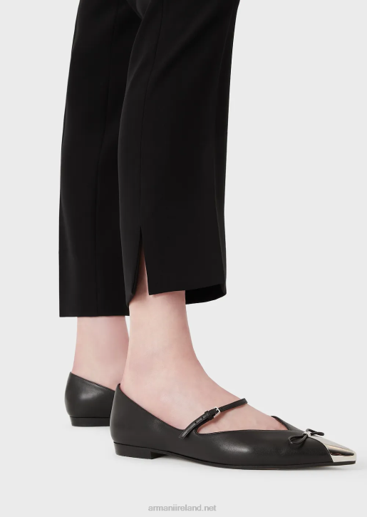 Women 086V315 Technical Cady Flared 7/8 Trousers Armani Black