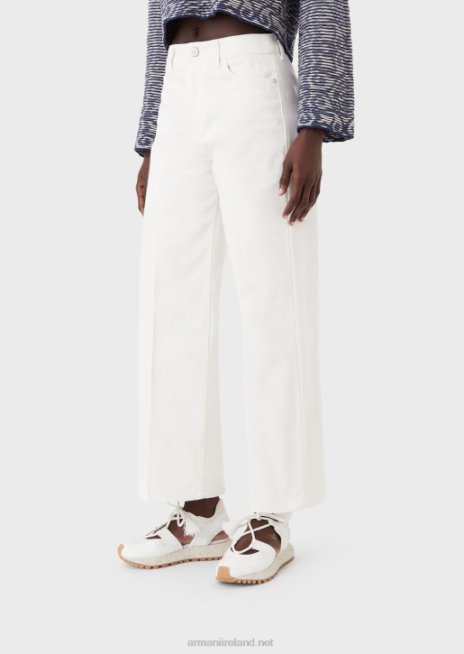 Women 086V397 Sustainable Collection J33 Straight-Fit Jeans In Organic Bull Armani Milky White