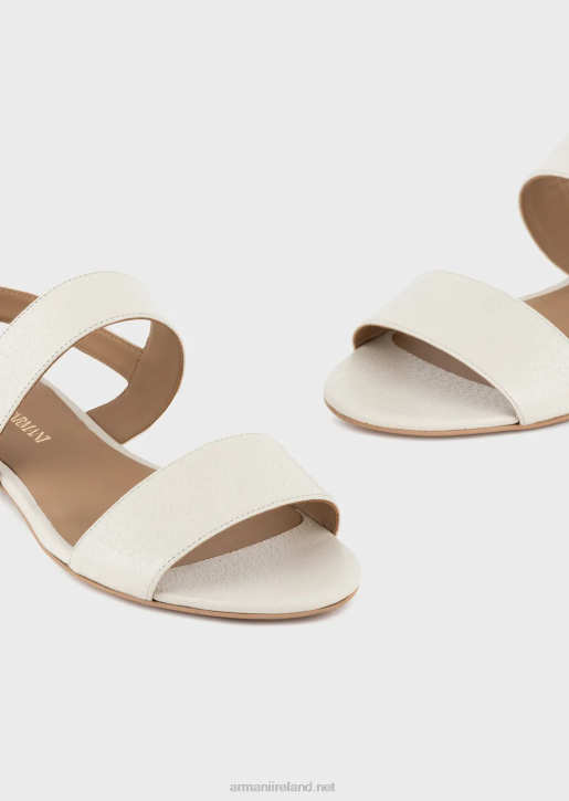 Women 086V535 Leather Sandals With Logo Medallion Armani White
